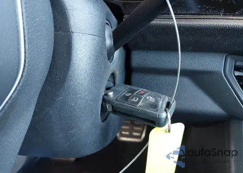 2023 Volkswagen Jetta 1.5T Sport z USA, uszkodzony, nr VIN 3VWBM7BU4PM014297